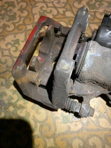 Скоба супорту заднього 34216793052 BMW
