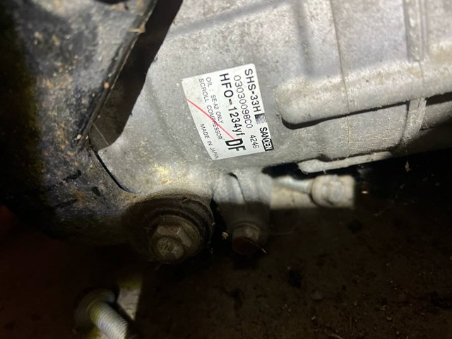 Компресор кліматичної установки 388005WJA02 HONDA