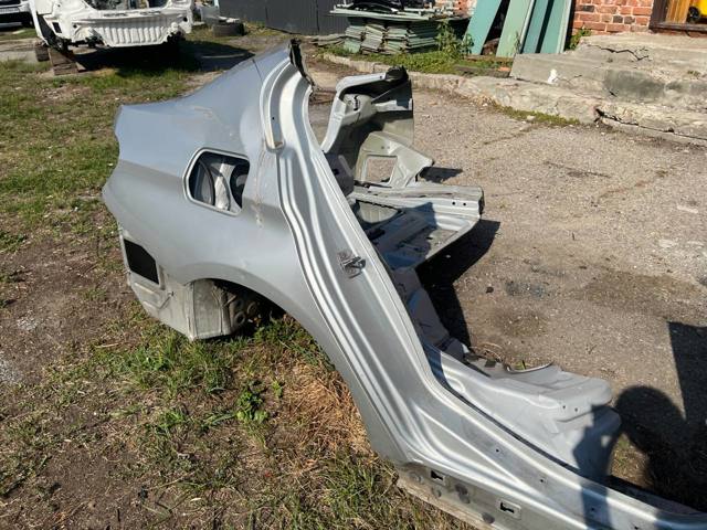 Бічна частина задні праві 41007298172 BMW