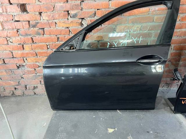 Дверь передня ліва 41009628753 BMW