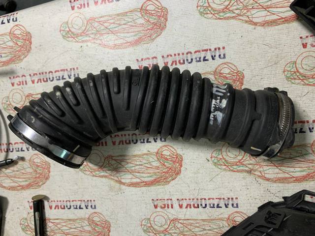 Патрубок повітряний, вихід повітряного фільтра 42500890 GM