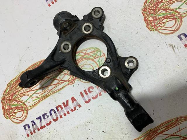 Цапфа поворотна права 4321147040 TOYOTA