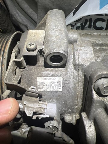 Компресор кліматичної установки 4472809150 TOYOTA