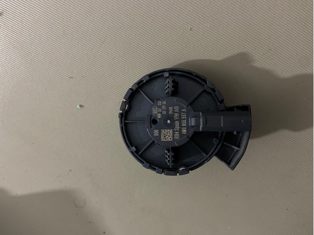 Датчик подушки безпеки 4M0955557A VAG