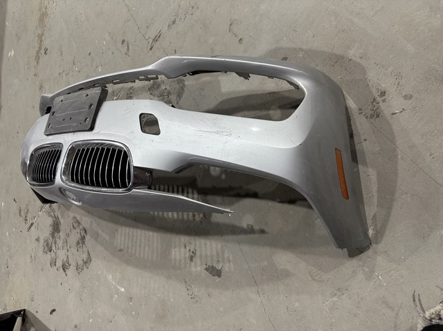 Кожух бампера переднього 51117445105 BMW