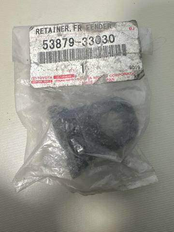 Пістон (кліп) кріплення підкрилки переднього крила 5387933030 TOYOTA