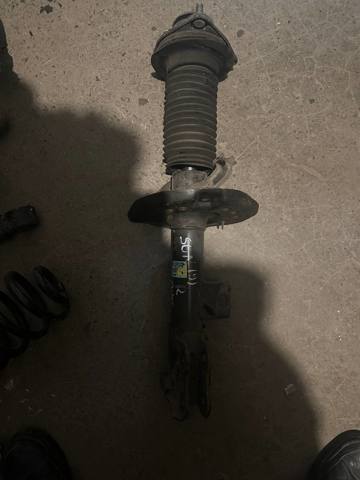 Стійка передня права 546614R130 HYUNDAI