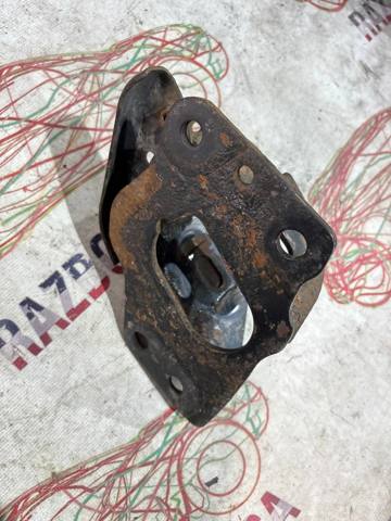 Кронштейн задньої балки 55429JD000 NISSAN