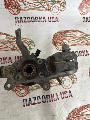Цапфа поворотна ліва 5C0407255 VAG