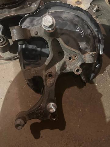 Кулак поворотний лівий 5C0505435B VAG