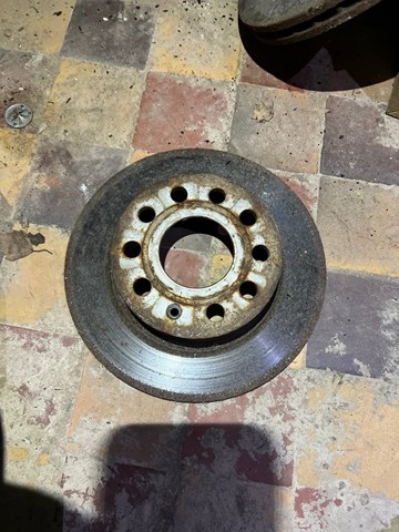 Диск заднього гальма 5C0615601 VAG
