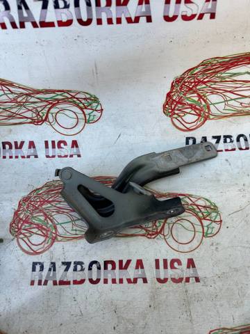 Шарнір капота 5C5823302 VAG