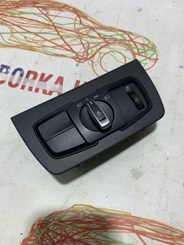 Перемикач світла фар, на "торпеді" 61316847504 BMW