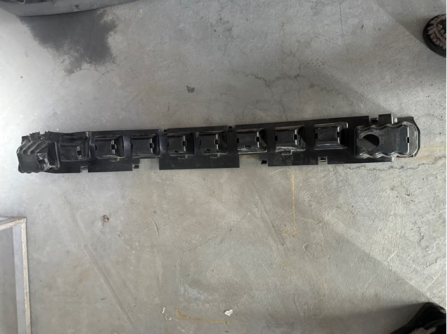 Абсорбер бампера переднього 620906RA0A NISSAN