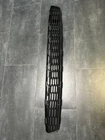 Решітка бампера нижня 622563NF5A NISSAN