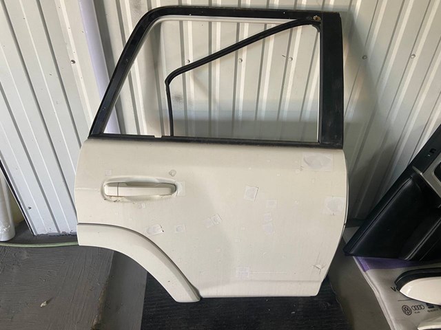 Двері задні в зборі 6700335240 TOYOTA