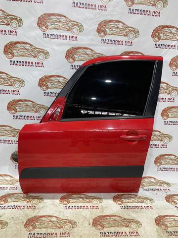 Водійські двері 6800279J00 SUZUKI