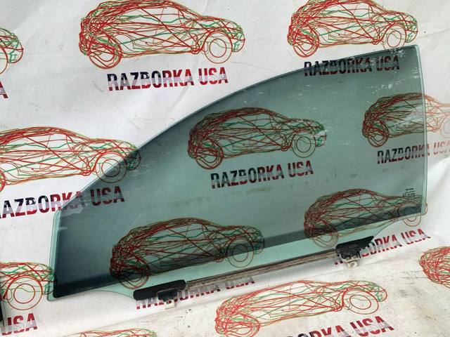 Скло водійських дверей 6810205030 TOYOTA