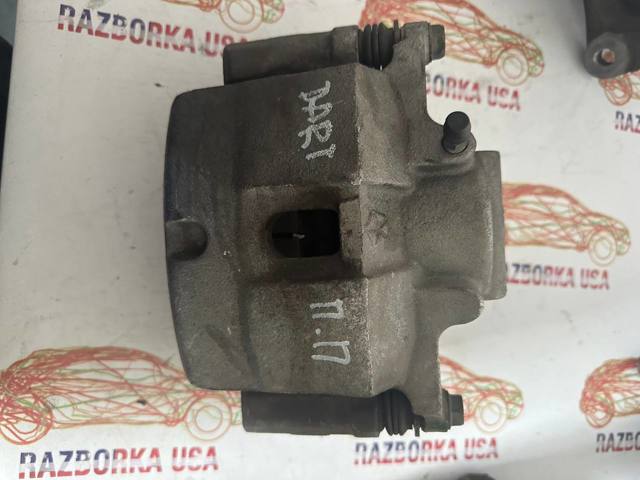 Супорт гальмівний, передній, правий 68160684AA CHRYSLER