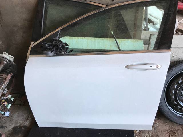 Водійські двері 68248177AA CHRYSLER