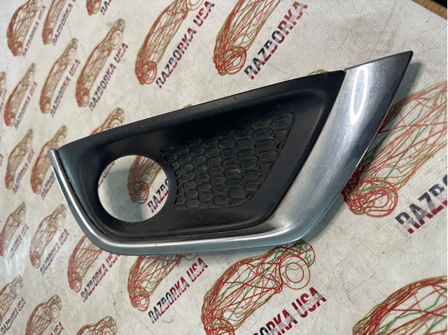 Накладка бампера переднього, права 6PB40SZ0AA CHRYSLER