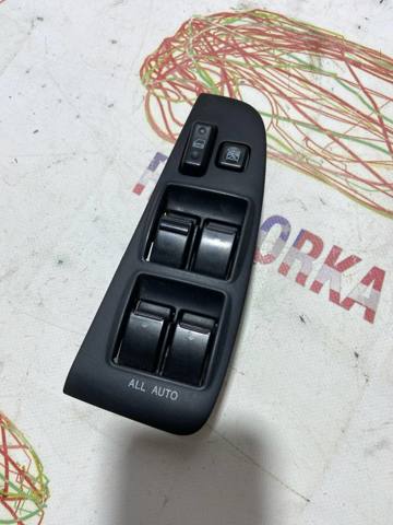 Накладка кнопки склопідіймача переднього лівого 7423205140B0 TOYOTA