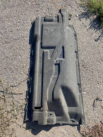 Захист днища, правий 748146RA0A NISSAN