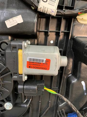 Мотор склопідйомника дверей задніх, правих 83460A5000 HYUNDAI