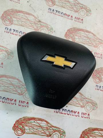 Подушка в кермі 84429873 GM