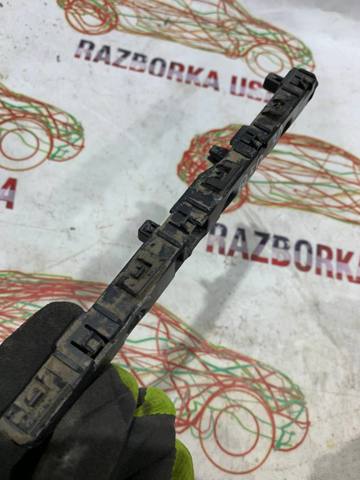 Кріплення бамера ліве 852214GA0A NISSAN