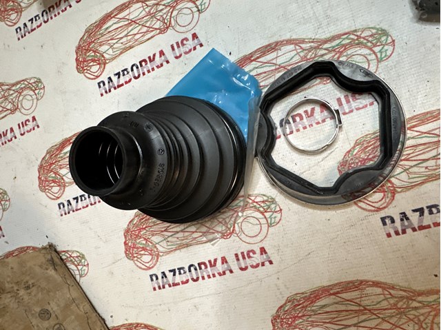 Пильник ШРУСа внутрішній, передній піввісі 8K0407283C VAG