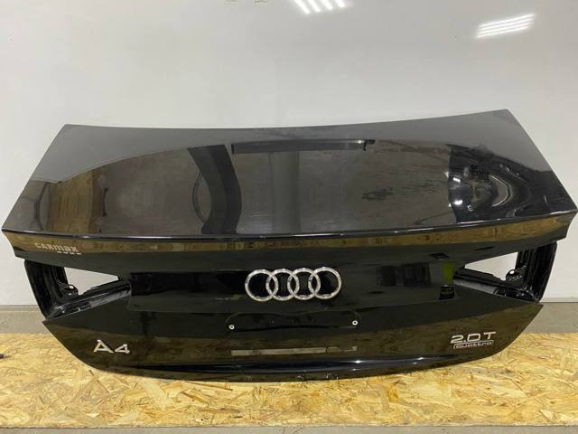 Кришка багажника кузова 8K5827023AJ VAG