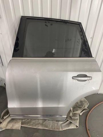 Двері задні 8R0833051B VAG