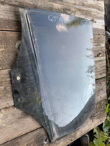 Скло заднє ліве 8R0845205G VAG