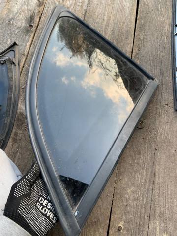 Скло багажника, ліве 8R0845299Q VAG