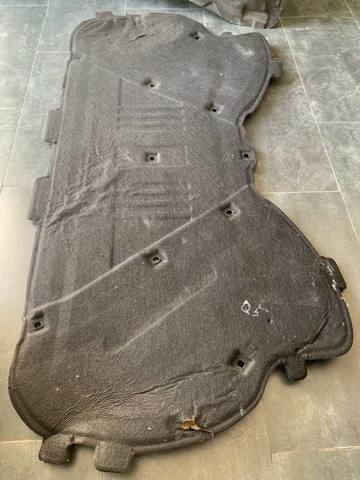 Утеплювач капота 8R0863825 VAG