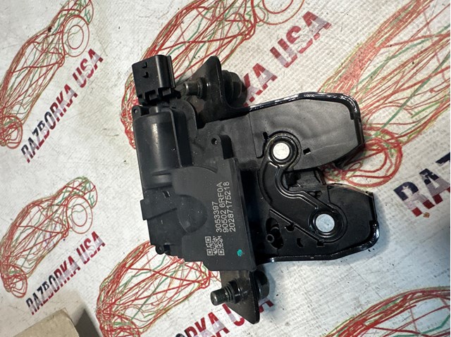 Замок задніх дверей 905026RF0A NISSAN