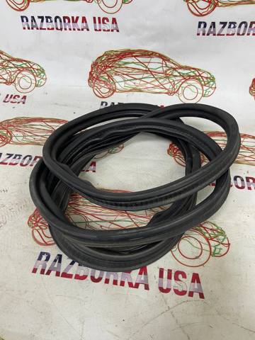 Ущільнювач дверей задка кузова 908304EA0A NISSAN