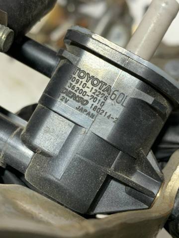 Клапан / заслінка вакуумного насоса 9091012276 TOYOTA