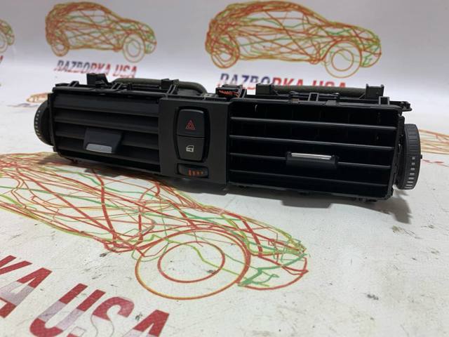 Решітка повітроводу 9218552 BMW