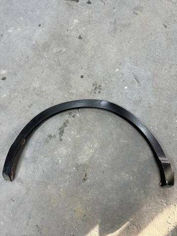 Молдинг арки колеса заднього, правий 938284EA0A NISSAN