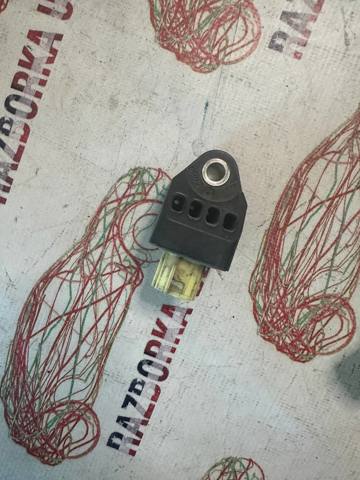 Датчик AIRBAG передній 98231SG000 SUBARU