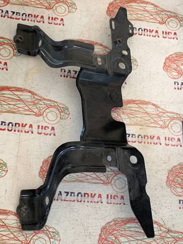 Кронштейн замку капоту B45A5215Y MAZDA