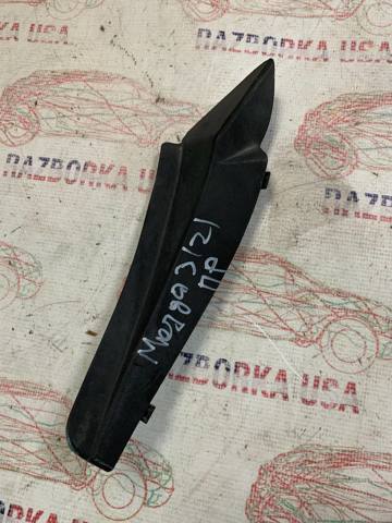 Молдинг переднього правого крила BJS751PB1 MAZDA