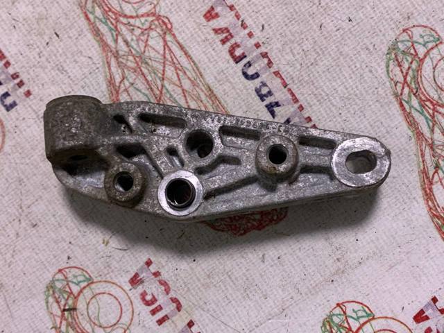 Кронштейн компресора кондиціонера CV6Z19D624C FORD
