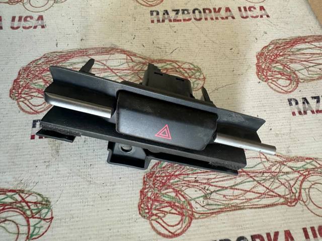 Кнопка аварійної сигналізації DA6A664H0 MAZDA