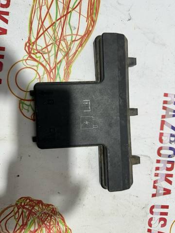 Кришка блока запобіжників DG9Z14A003AA FORD
