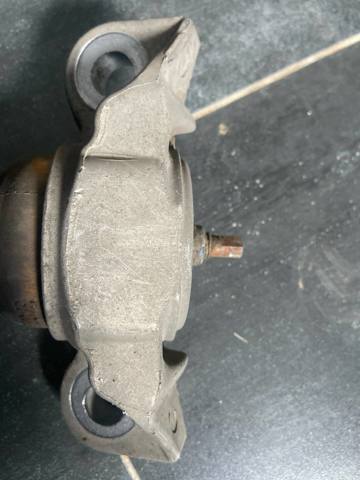 Опора амортизатора DG9Z18A161C FORD