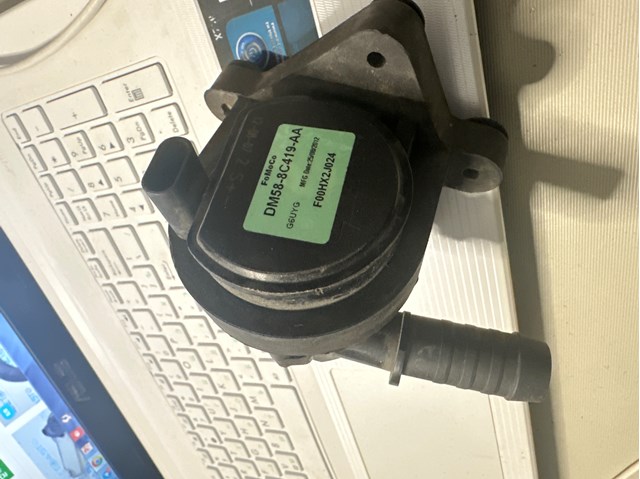 Помпа водяна, додатковий електричний DM588C419AA FORD