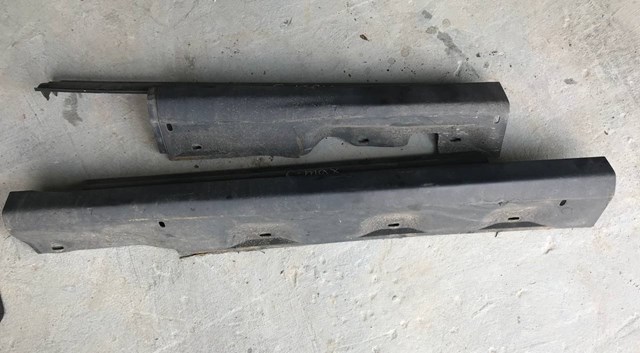 Накладка зовнішня (молдинг) порога, задня ліва DM5Z5810177A FORD